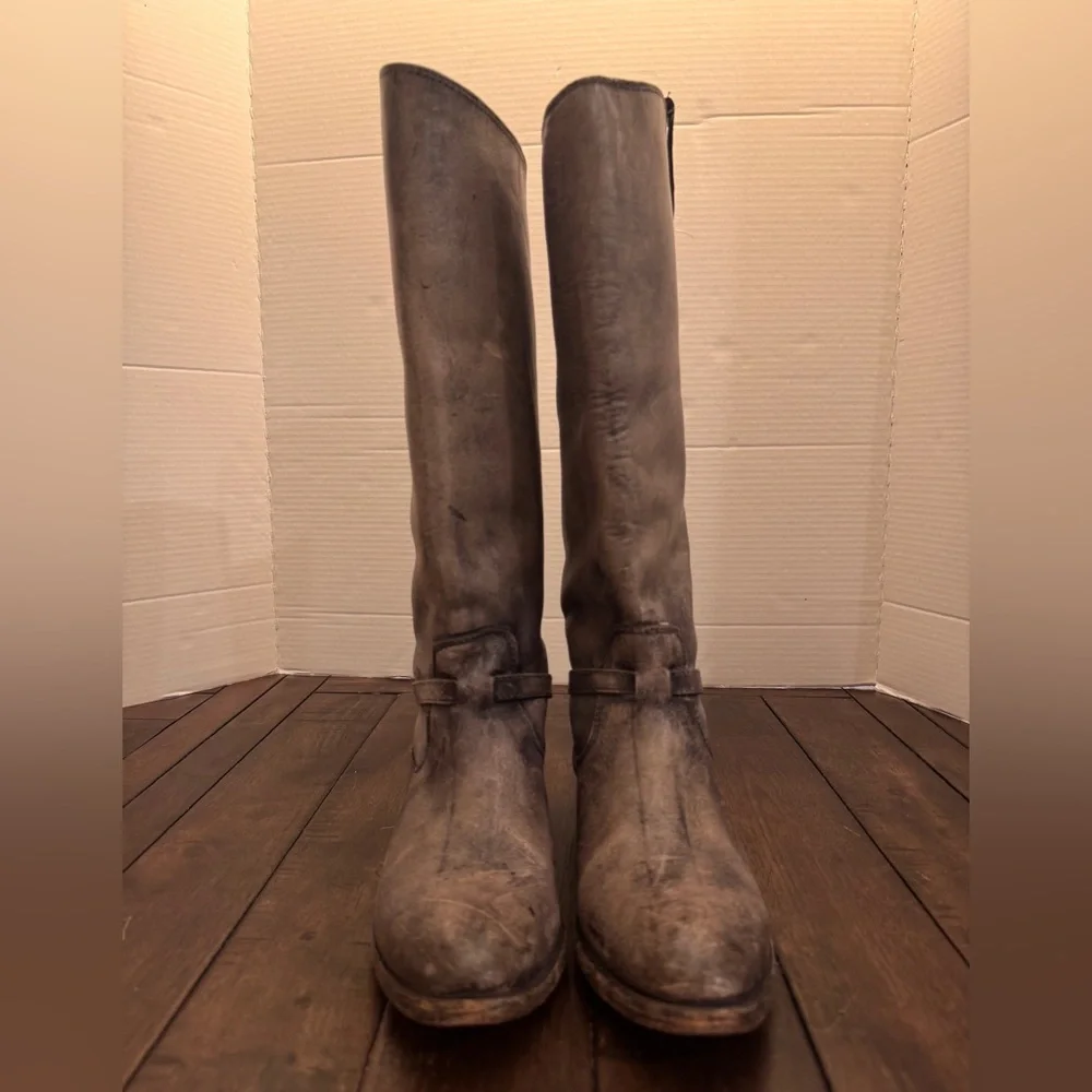 FRYE LINDSAY PLATE 76975 LADIES DISTRESSED LEATHER RIDING BOOTS SIZE 7B FESTIVAL